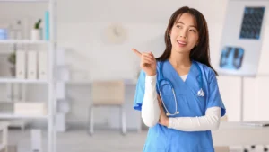 PN คืออะไร? รู้จักผู้ช่วยพยาบาล (Practical Nurse) หน้าที่ คุณสมบัติ เงินเดือน และความแตกต่างจาก RN, NA และ Caregiver