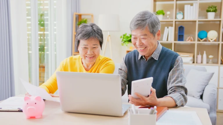 ประกันผู้สูงอายุ เลือกแบบไหนดี? เปรียบเทียบบริษัทประกัน พร้อมวิธีเลือกแผนให้เหมาะกับผู้สูงวัย อัปเดตปี 2569