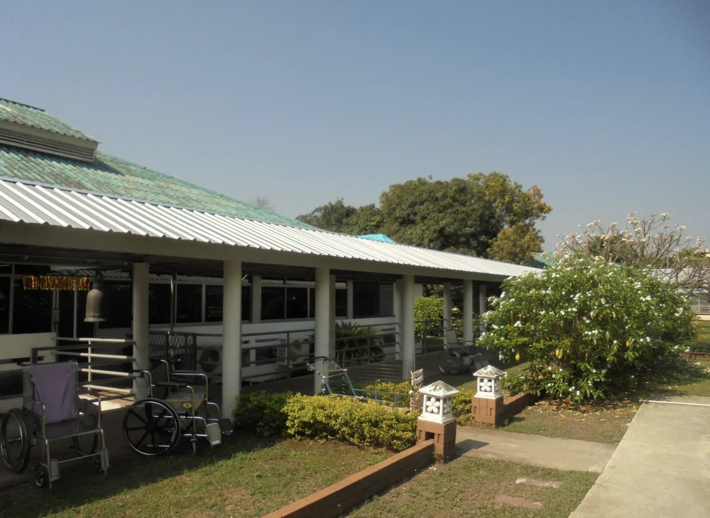 สถานสงเคราะห์คนชราเฉลิมราชกุมารี กาญจนบุรี (หลวงพ่อลำใยอุปถัมภ์) รูปบรรยากาศ 2