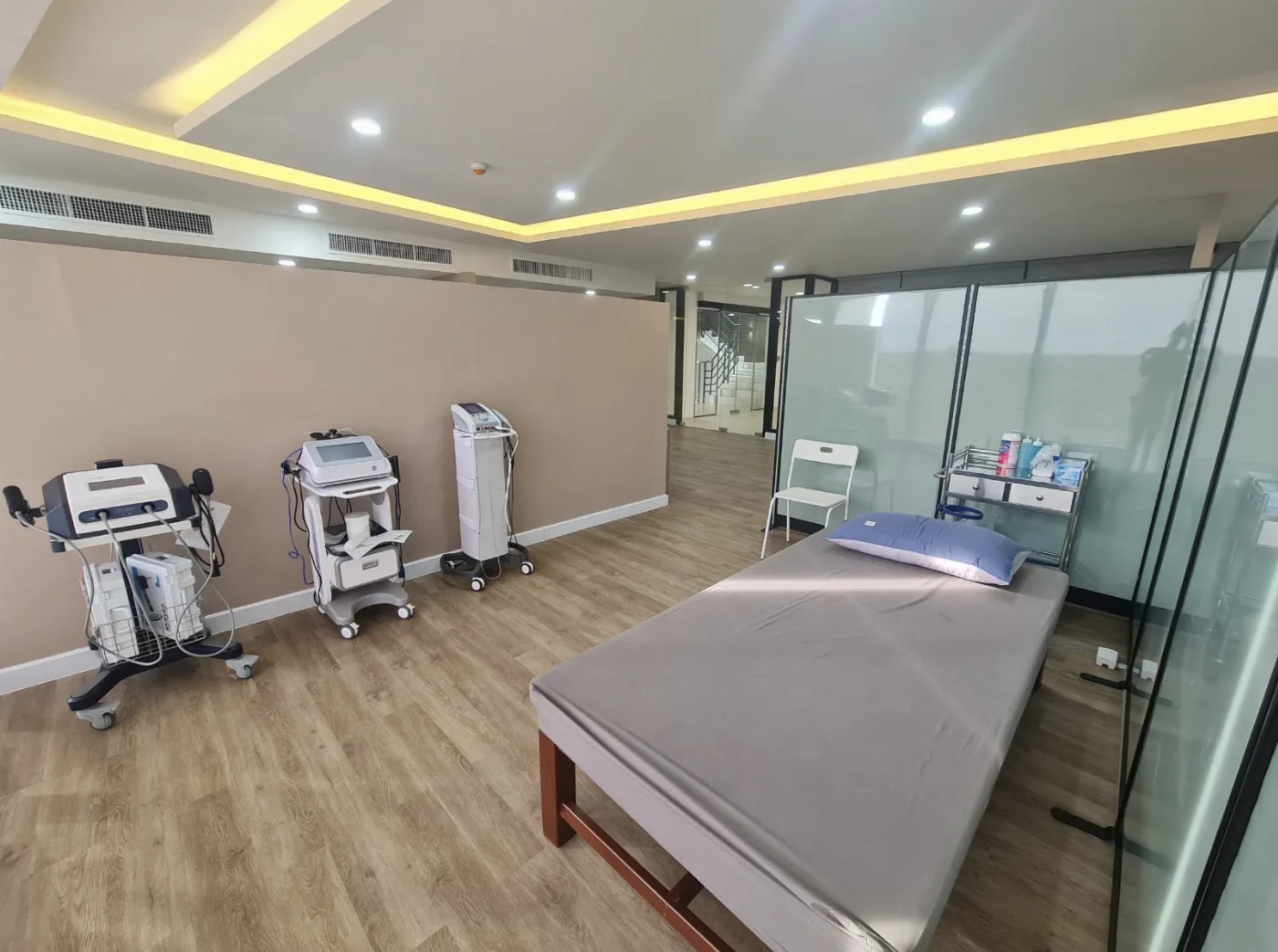 ศูนย์ดูแลผู้สูงอายุและกายภาพบำบัด Thonburi health village ประชาอุทิศ รูปบรรยากาศ 2
